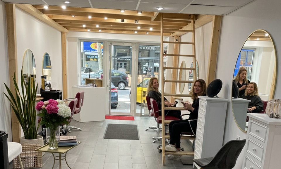 Coloration ou mèches Botanic et soin professionnel au Salon Charlie