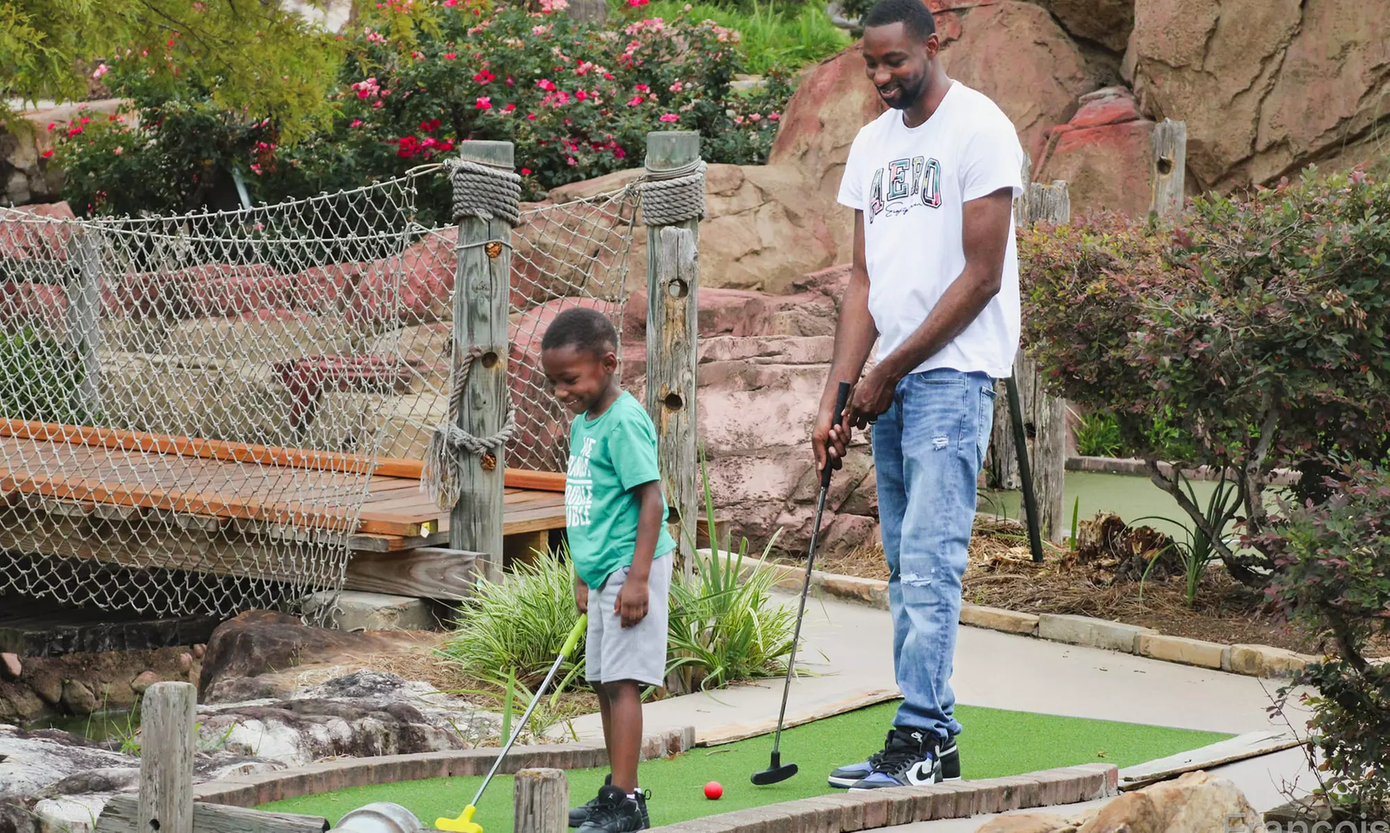 18-Hole Mini Golf and Slushie of Choice – Pearl, MS