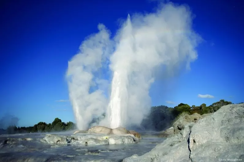 ✈ 11-Day Sydney & Auckland Vacation w/Air from Pacific Holidays