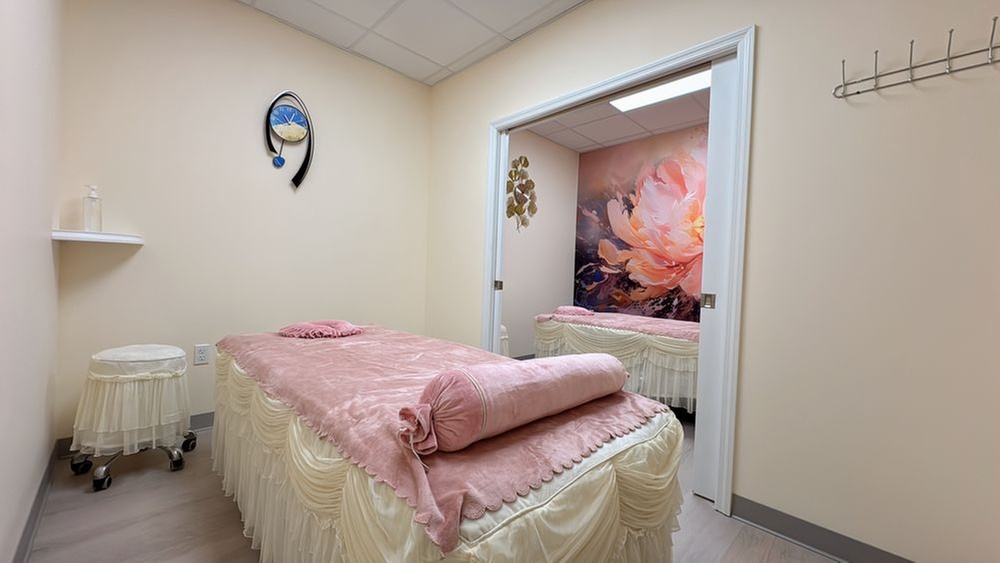 Individual or Couple Massage - Deep Tissue, Swedish, or Aromatherapy