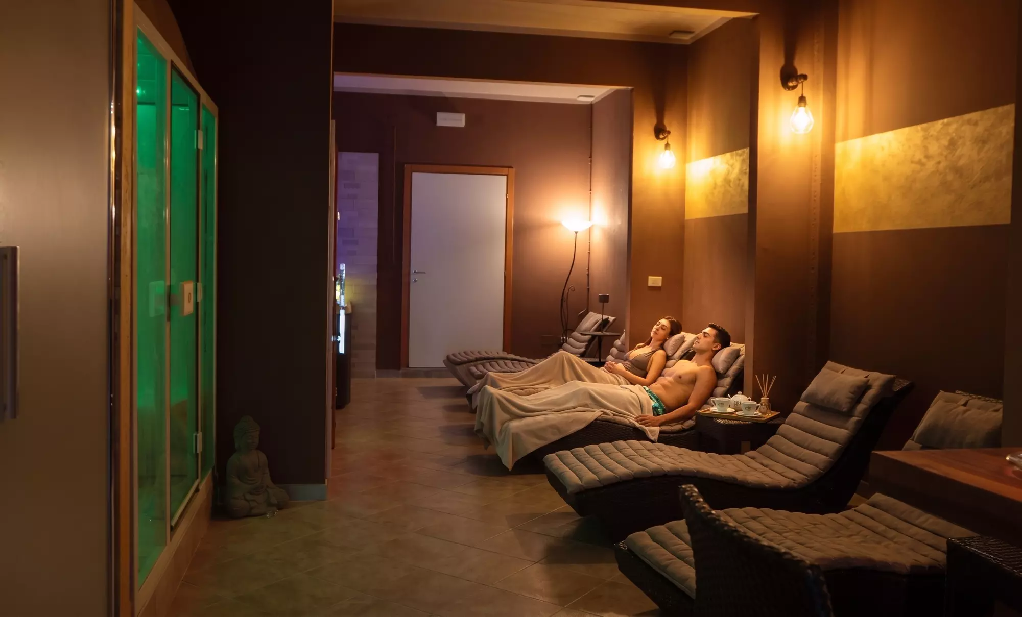 Percorso Spa di coppia ad uso esclusivo con aperispa e massaggio