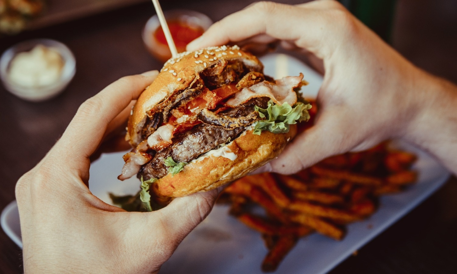 Burger inkl. Beilage für bis zu 4 Personen