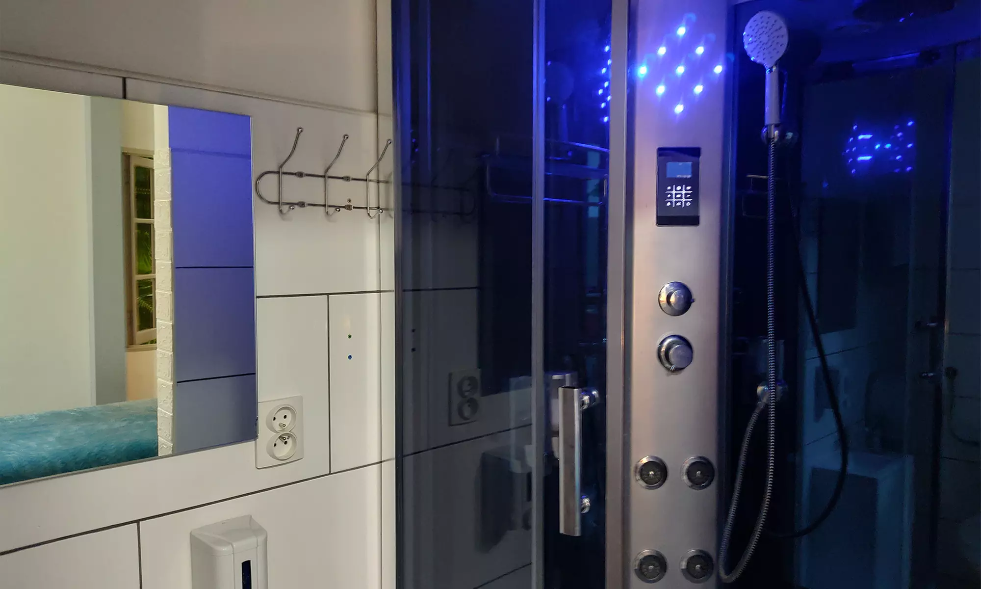 Oczyszczanie wodorowe z RF lub laserowy peeling węglowy