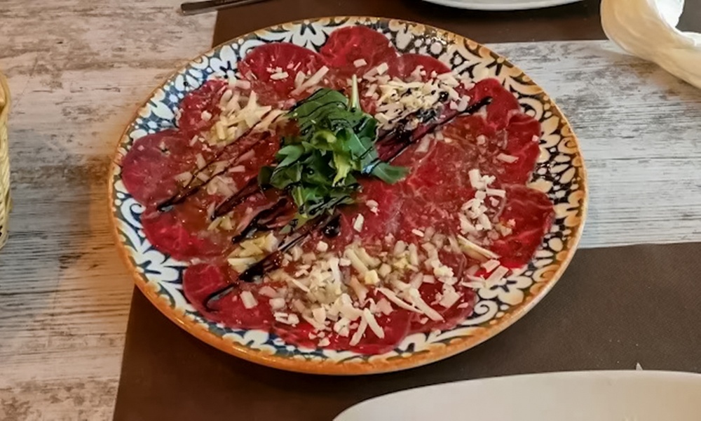 Menú completo clásico o prémium para 2 o 4 con opción a vino