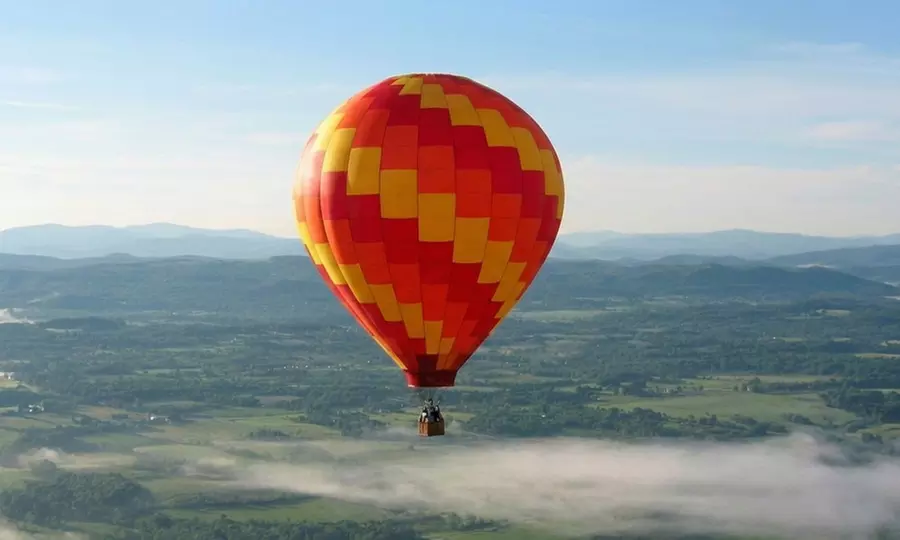 Hot Air Balloon Rides with Champagne Toast – Adirondack Region