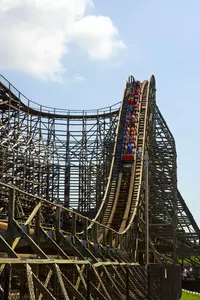 FLASH SALE! Carowinds Single Day Tickets – 51% Off