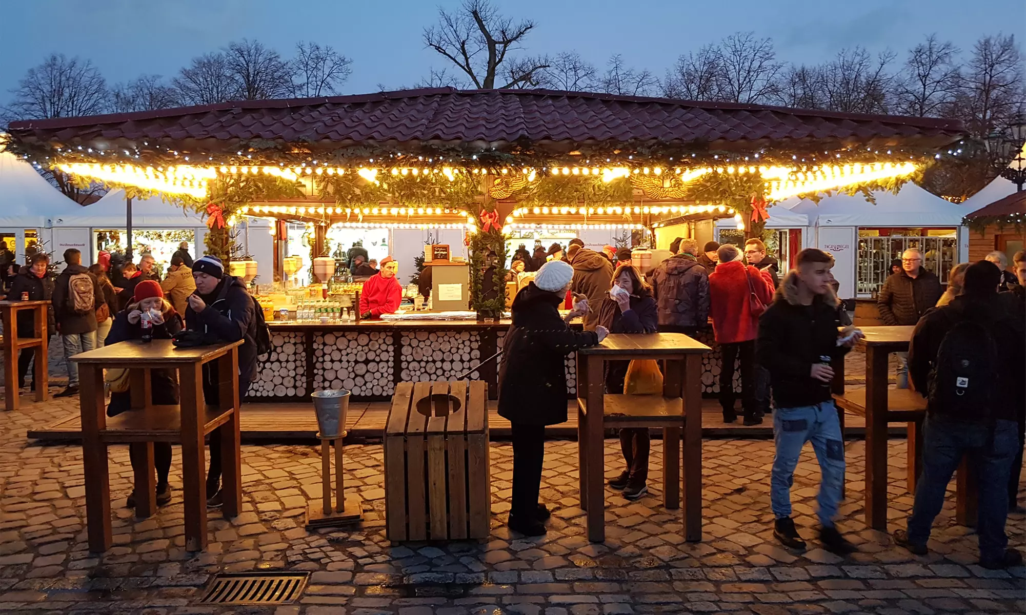 2x, 4x oder 6x Glühwein auf dem Weihnachtsmarkt Schloss Charlottenburg