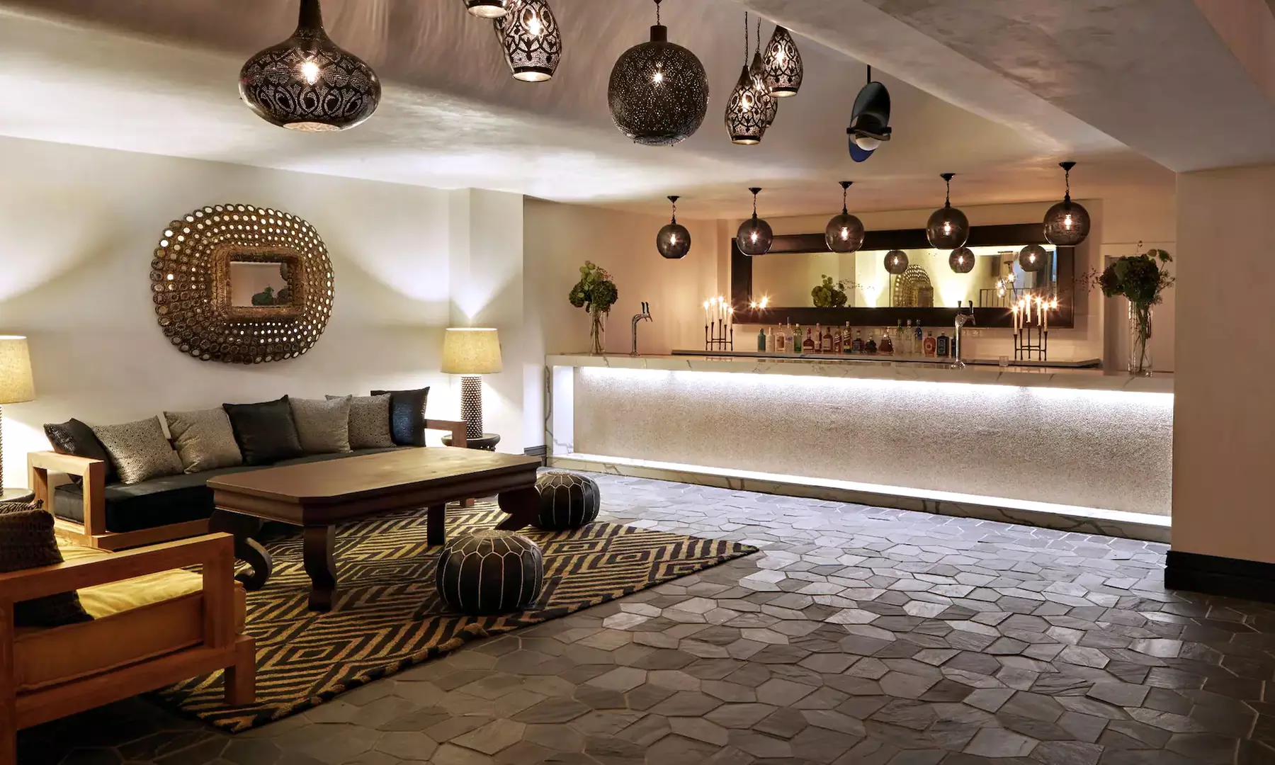 Spacious 4* Hotel in Downtown Los Angeles