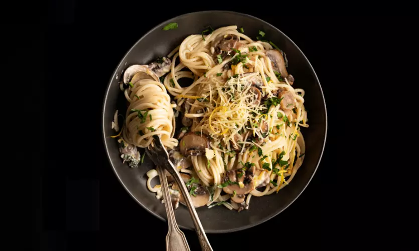 Pasta-Genuss für 2 oder 4 Personen – Wähle aus köstlichen Gerichten