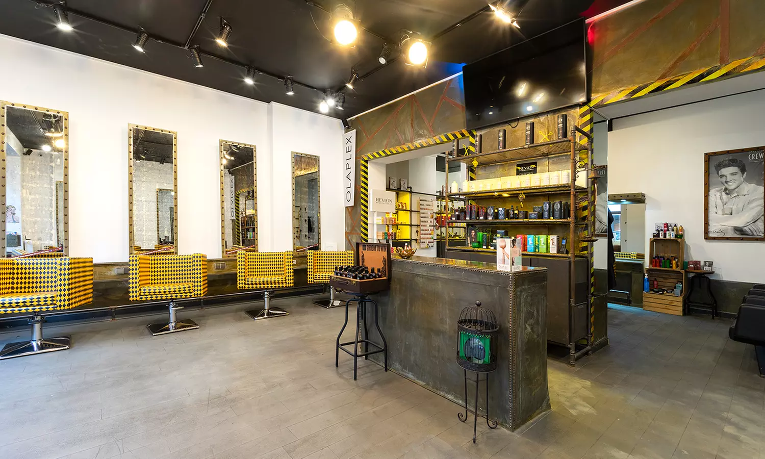 Haarschnitt mit verschiedenen Zusatzleistungen