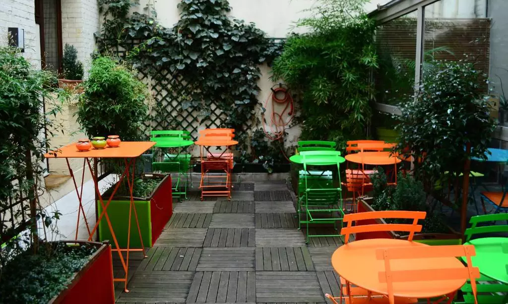 Proche Paris : chambre double option petit-déjeuner