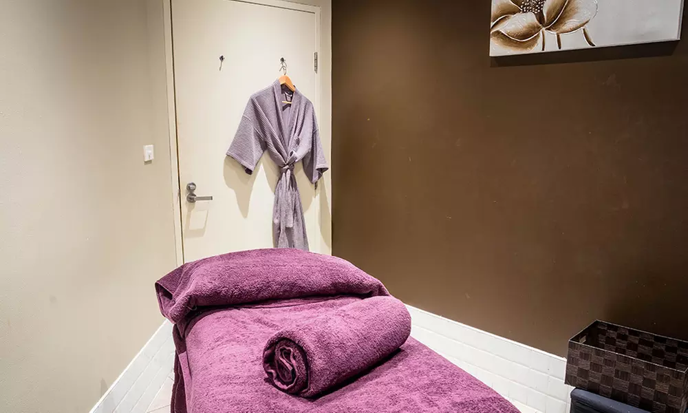 Indulge in a Pamper Package with Spa Access & Complimentary Thai Tea!