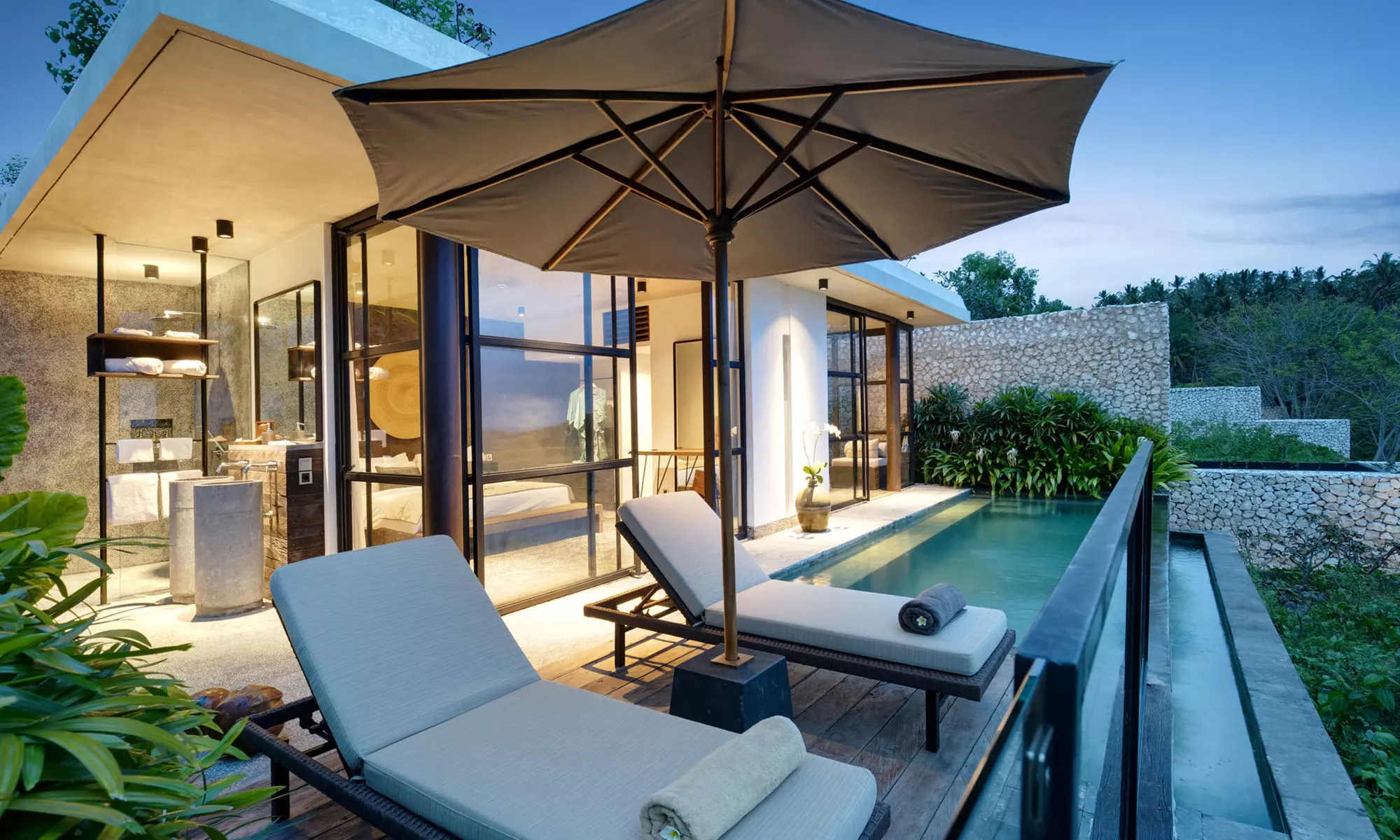 Bali Escape: Nusa Penida with Breakfast at Maua Nusa Penida