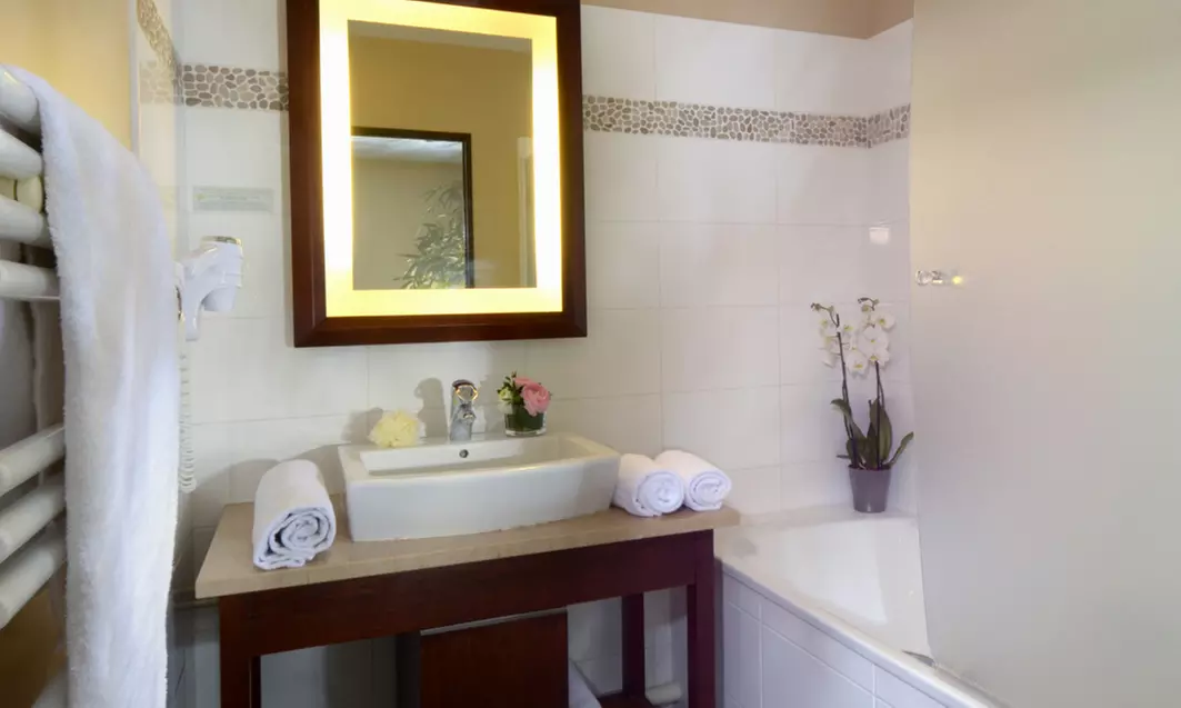 Proche Paris : chambre au choix avec pdj option décoration romantique