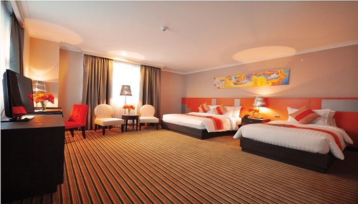 the berkeley hotel pratunam, bangkok