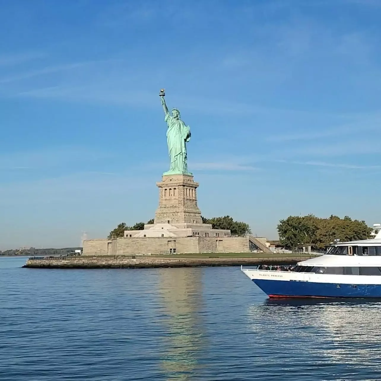 WEEKEND SUNSET CRUISE NEW YORK CITY