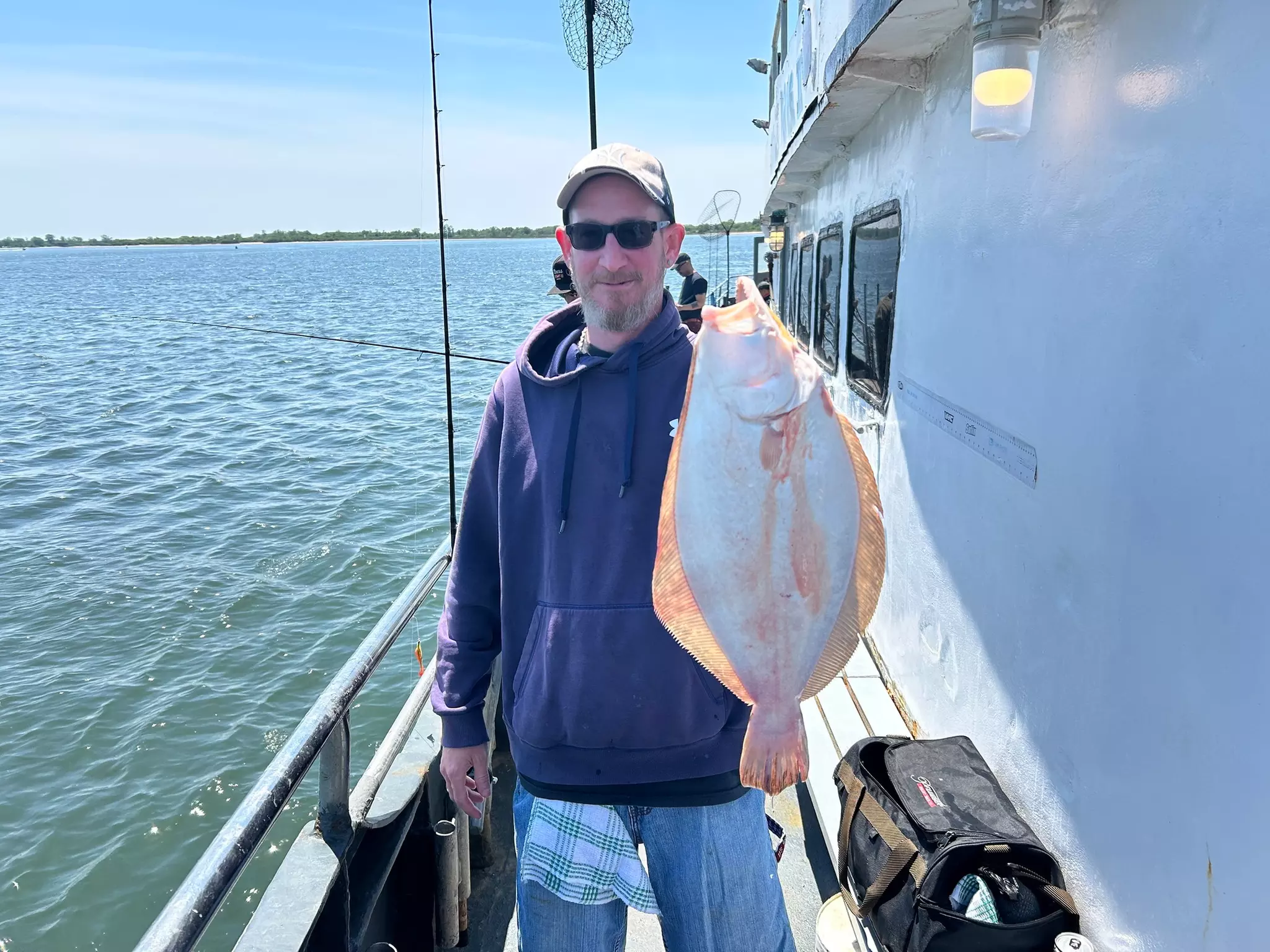Full-Day Fluke Fishing Charter at Capt. Dave III Fishing