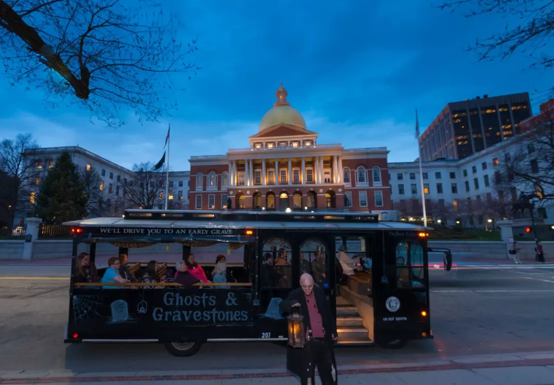 Ghosts and Gravestones Tour