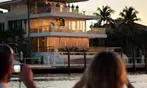 90-Minute Celebrity Homes and Millionaire Mansions Boat Tour