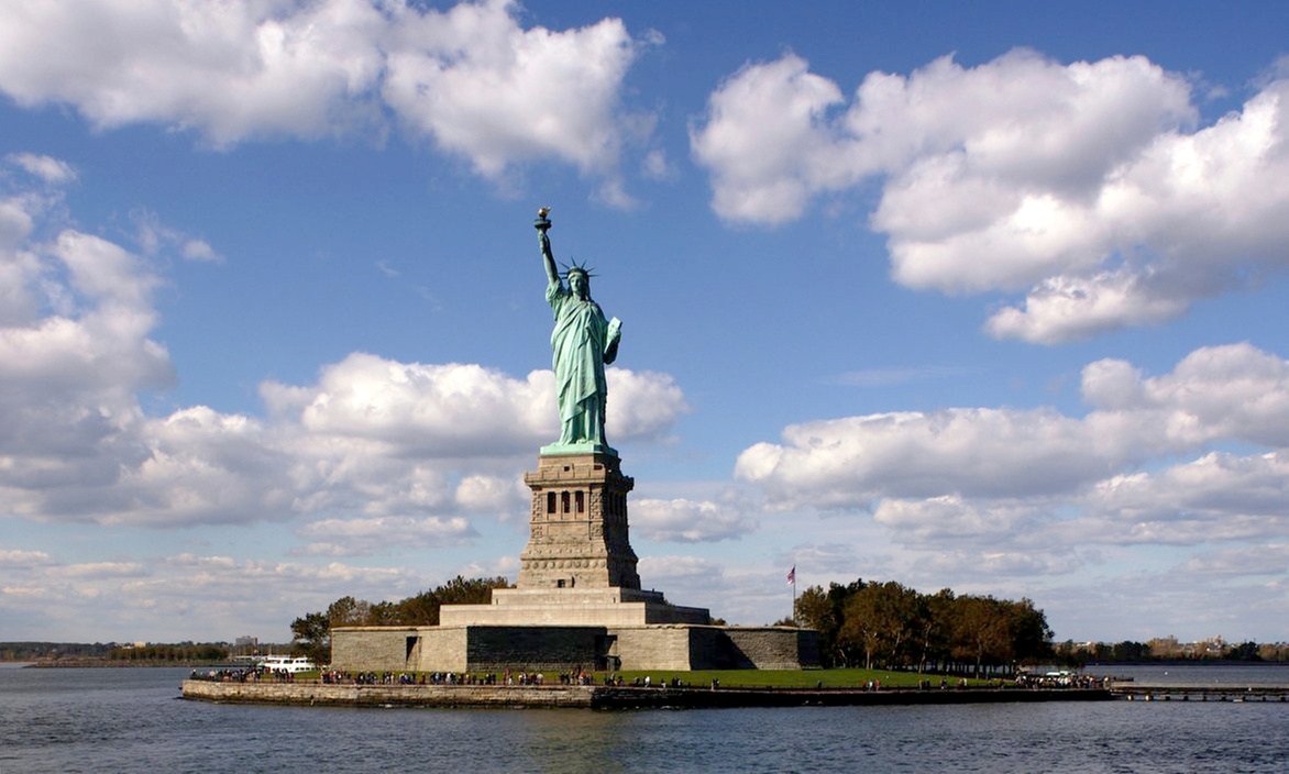 Up to 50% Off Statue of Liberty Walking Tour at Attracions4us