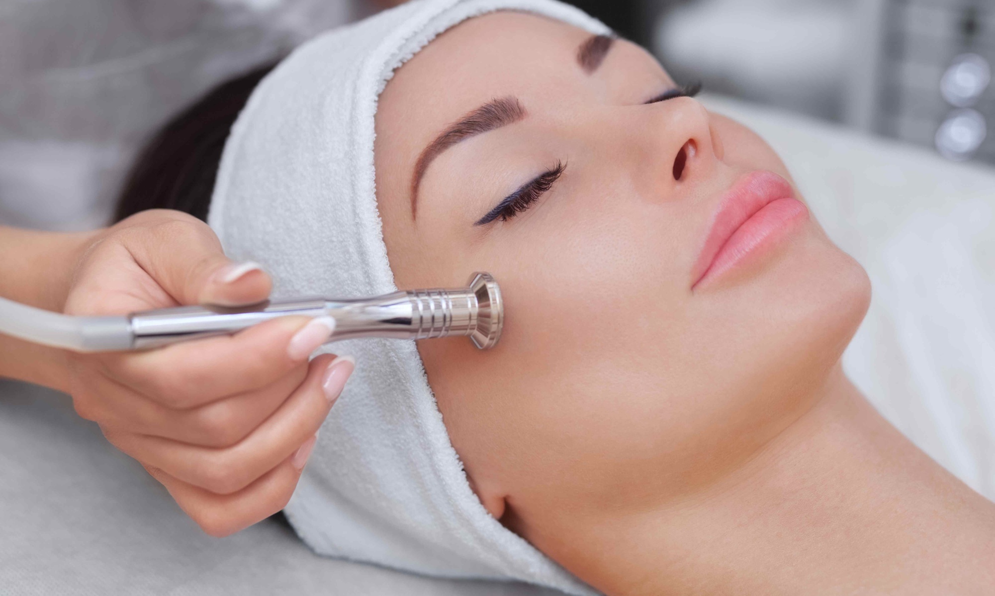 Microdermabrasion Facial with Face Mask at Skin Solutions MediClinic