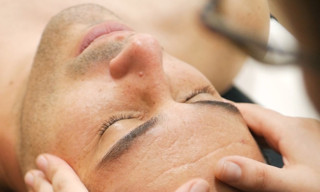 Limpieza facial para hombres en las clínicas Láser Fusión Alicante