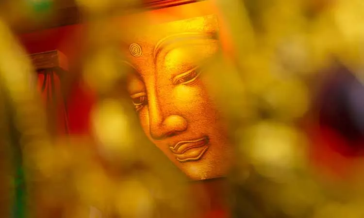 Rejuvenate Your Body and Mind with Soothing Massages and Aromatic Oils