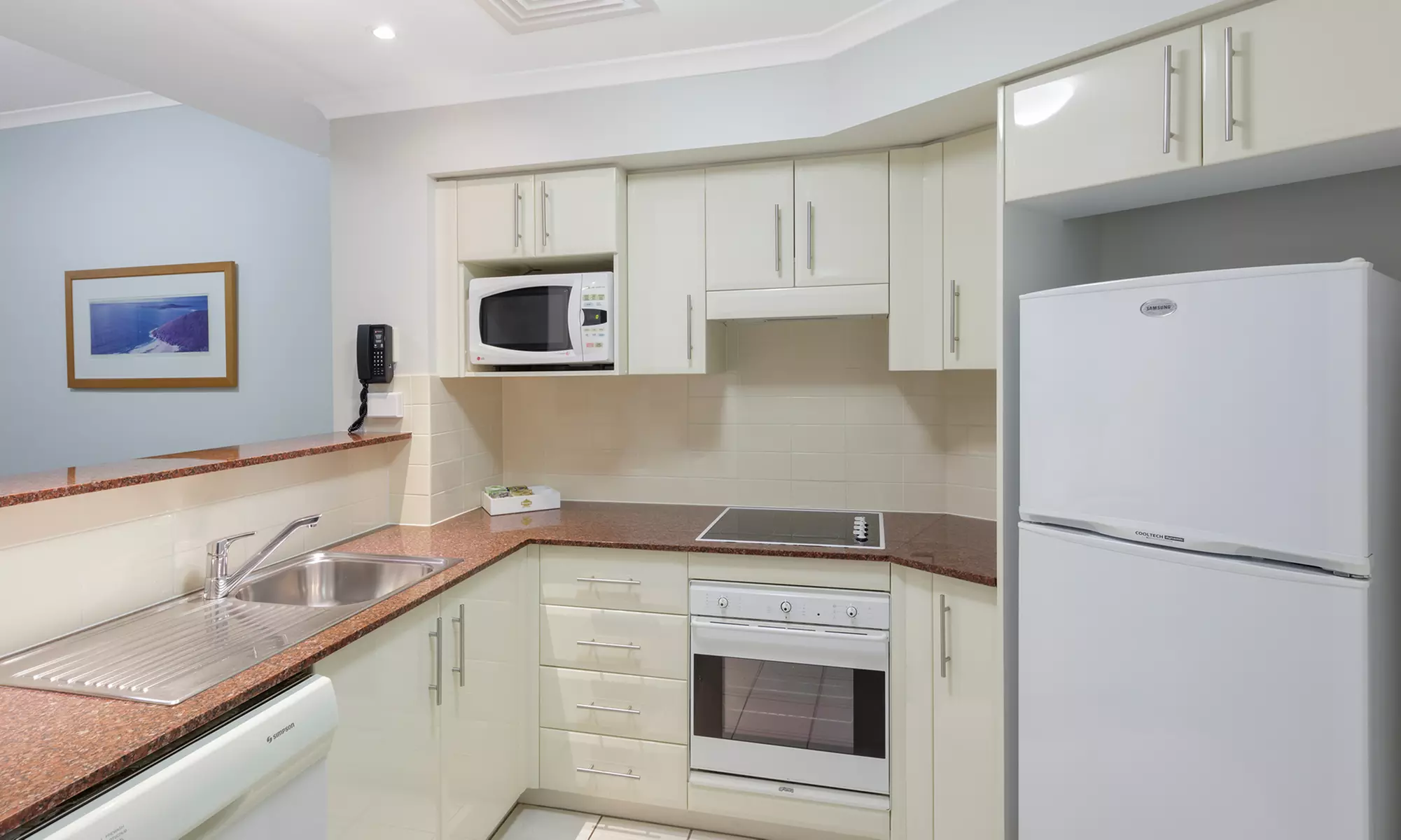 4* Shoal Bay: 2 or 3 Nights Bedroom Deluxe Stay with Shuttle Bus