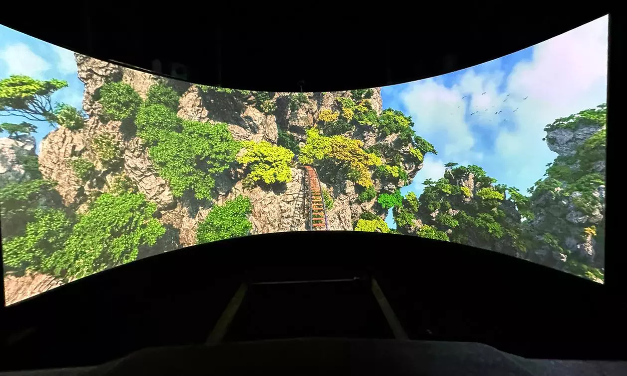 Virtual Reality Thrills with Cutting-Edge Visuals Await You