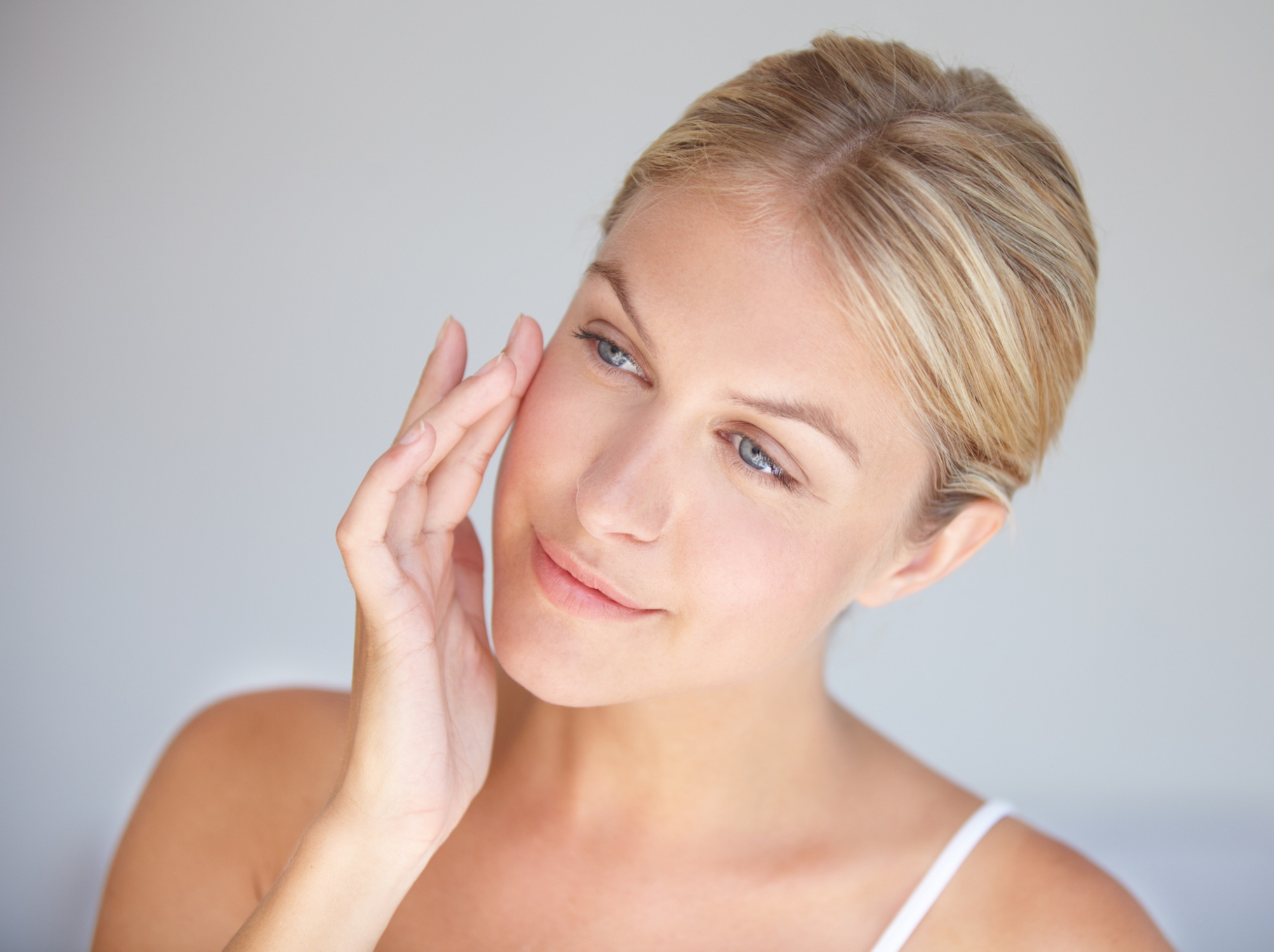 Rejuvenate Your Skin with Carbon & IPL Facial Sessions