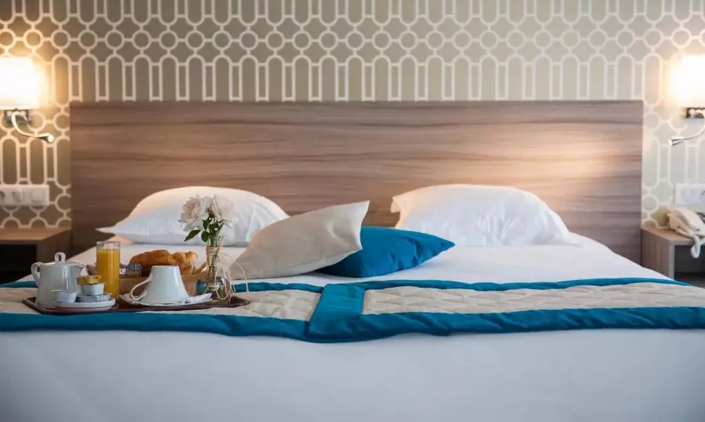 Savoyen: Superior-DZ mit Frühstück, opt. Spa, Fitness & Dinner