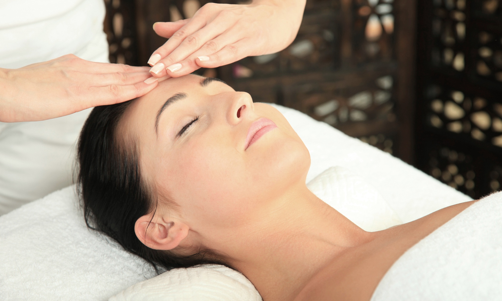 Enjoy One or Three Lymphatic Drainage Sessions to Rejuvenate your Skin