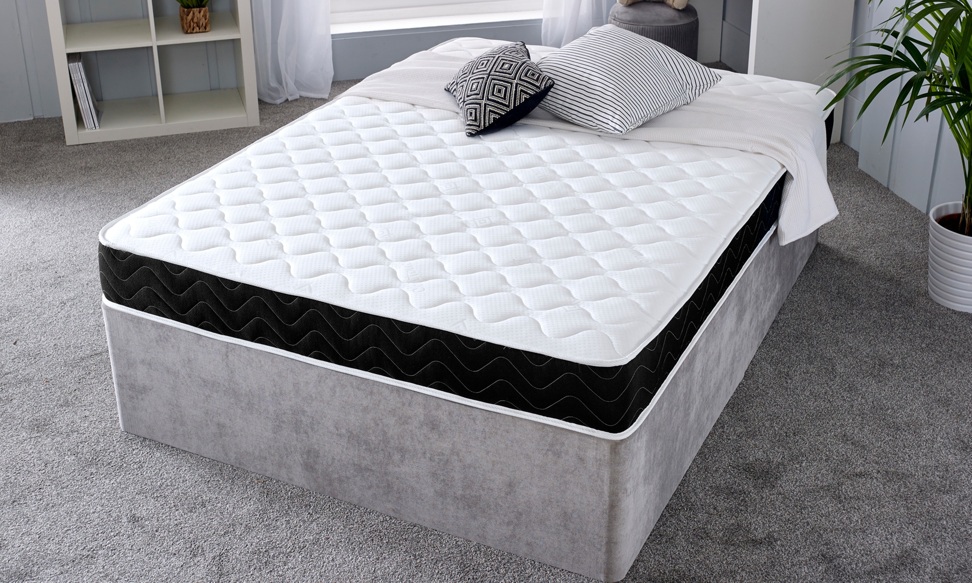 Black Quilted Hypoallergenic Memory Foam Sprung Mattress