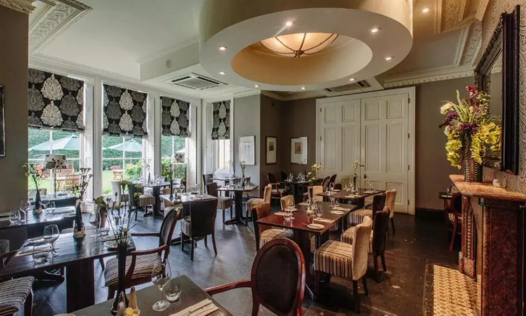 Darlington: Standard/Executive Double or Twin Room with Breakfast