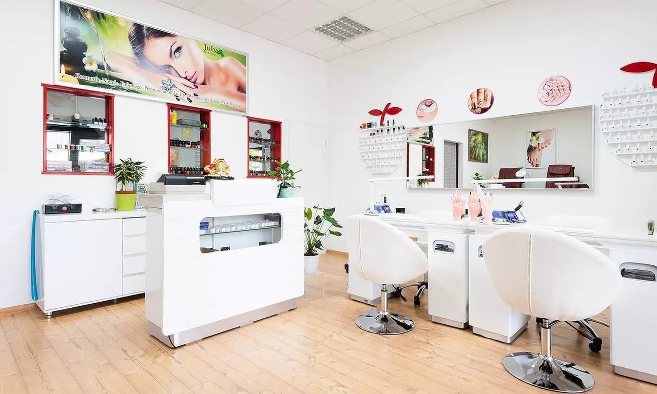 Pediküre / Maniküre mit Shellack