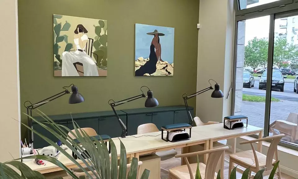 Pielęgnacja włosów każdej długości ze strzyżeniem i opcjonalnym modelowaniem w salonie SIMPLE (do -60%)