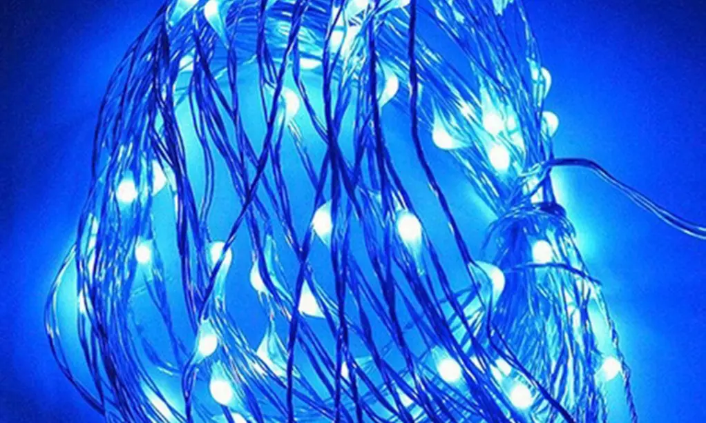 Up to 10m of 100 LED Button String Lights