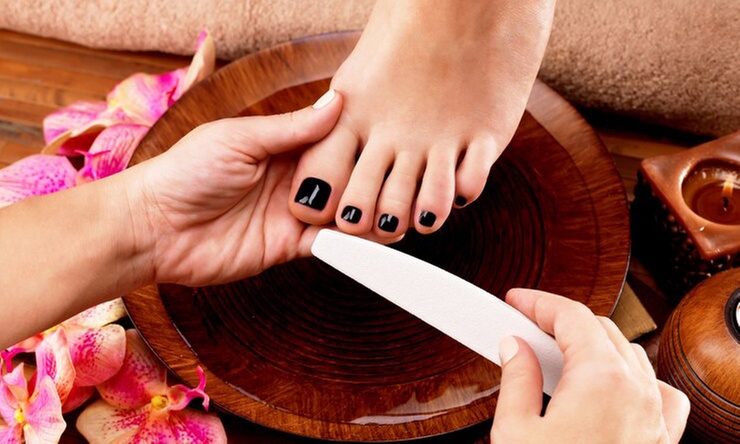 Do 25% zniżki na Salon/studio paznokci - Pedicure w Ira Zhminka. Stopy & Paznokcie