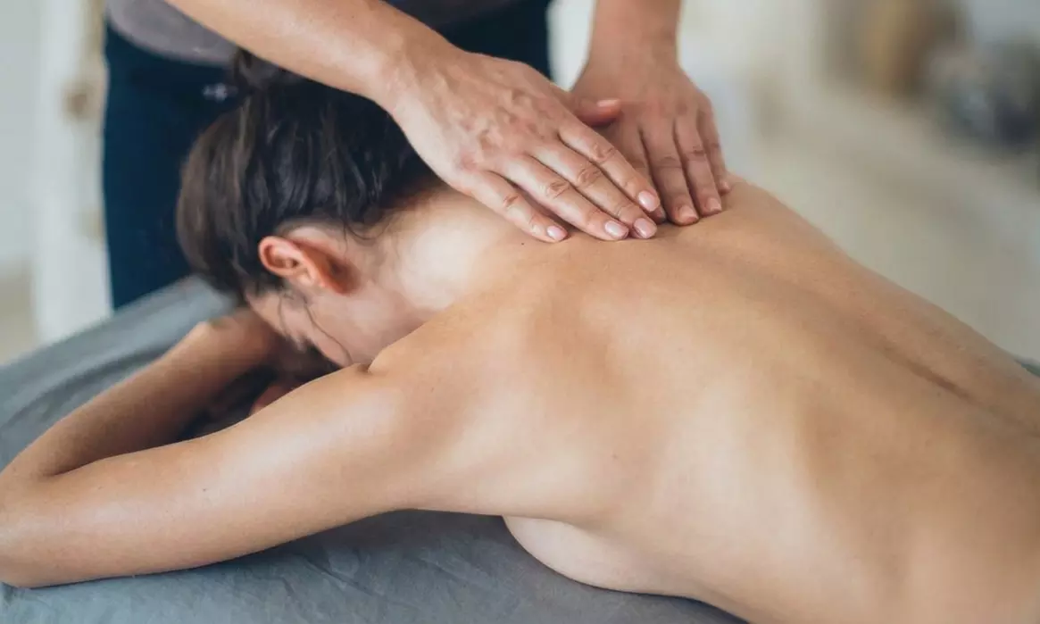 Masaje de 35, 50 o 60 minutos en zona o con técnica a elegir para 1