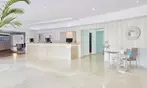 Día de piscina y buffet en Marbella para 1 o 2 personas