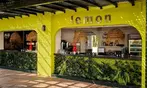 Día de piscina y buffet en Marbella para 1 o 2 personas