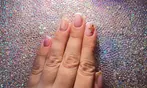 Sesión de manicura o puesta de uñas acrílicas para 1 persona