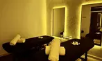 Rituales de spa en pareja con masaje y jacuzzi