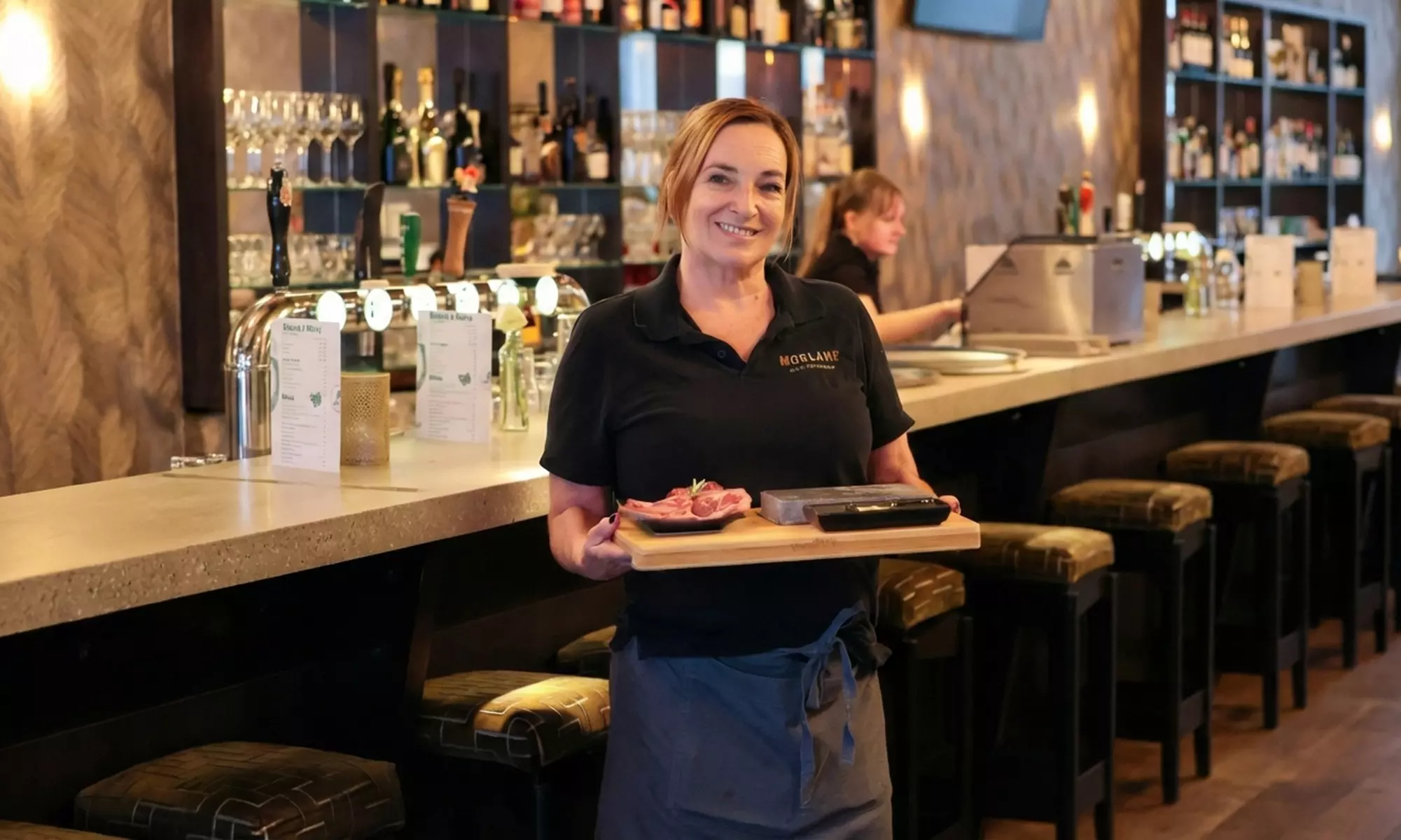 Sfeervolle 4-gangenervaring met Stone Grill en wijn aan de gracht