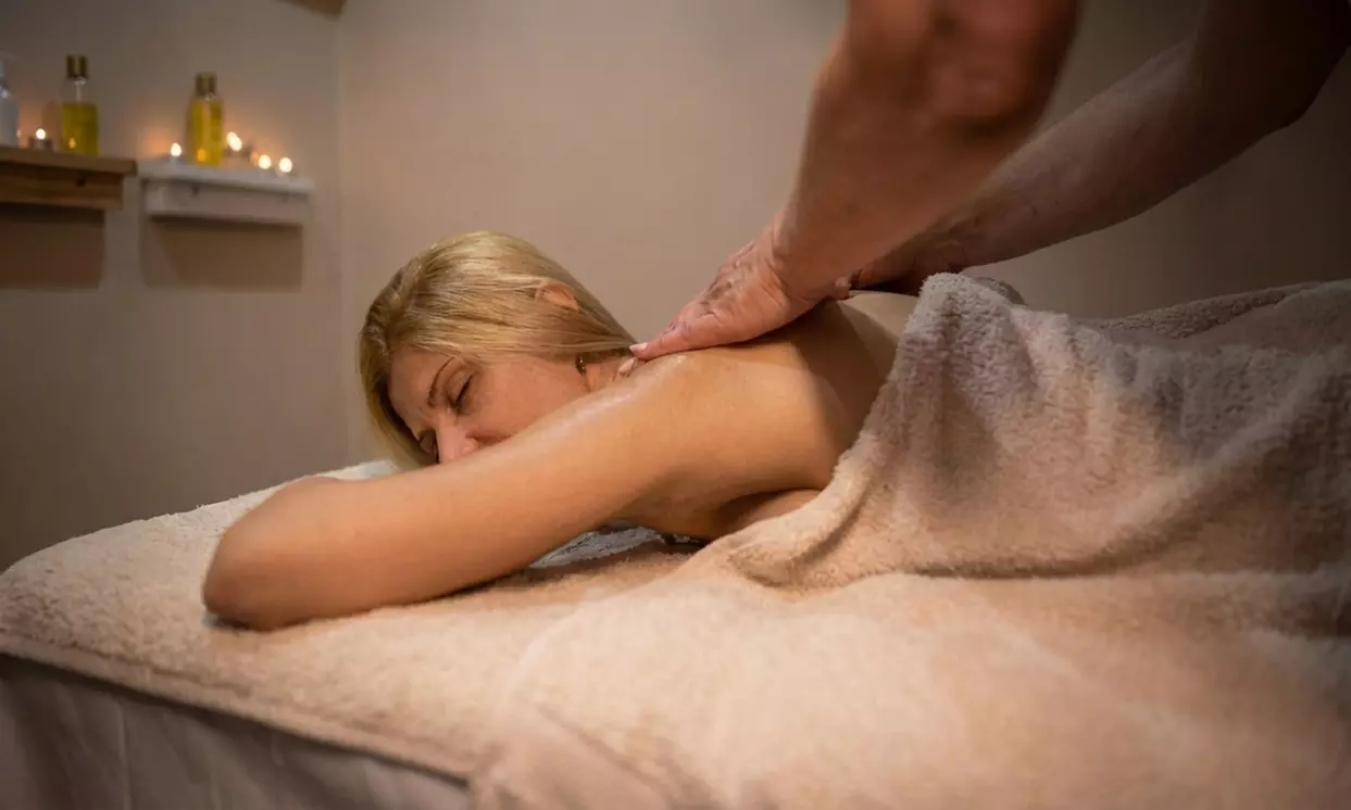 Masaje de 35, 50 o 60 minutos en zona o con técnica a elegir para 1