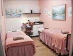 Relaxing Couples Massages with Swedish & Deep Tissue Options