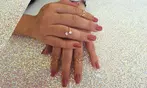 Sesión de manicura o puesta de uñas acrílicas para 1 persona