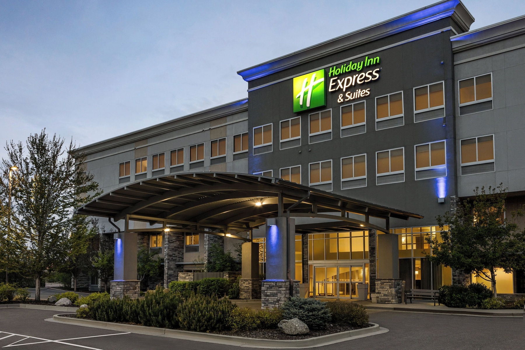 Holiday Inn Express & Suites Colorado Springs Central by IHG