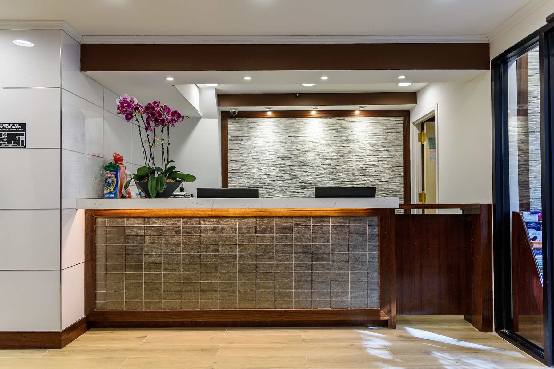 Flushing Central Hotel 88