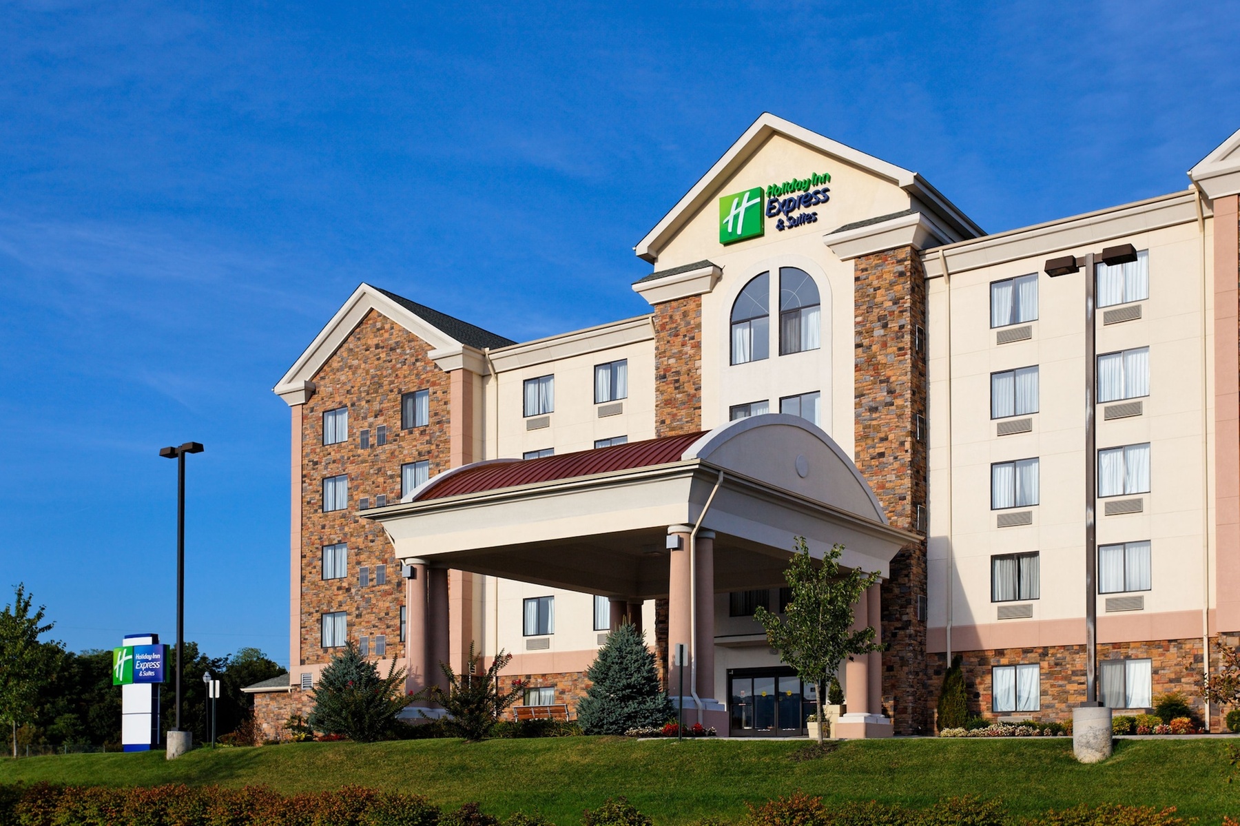 Holiday Inn Express Hotel and Suites Kingsport by IHG